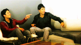 when you go to high five someone and they dont even notice