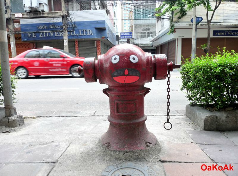 OakOak Funny Street Art (20)