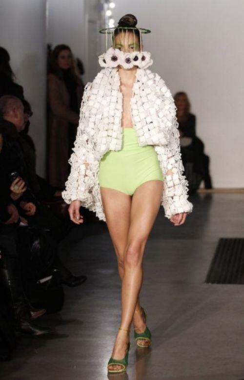 It's Called Fashion, Look it Up (22)