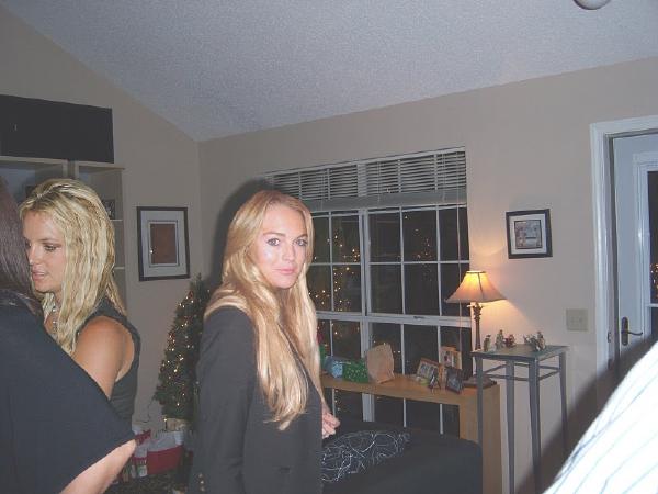 Photoshopping Celebrities Into Parties (7)