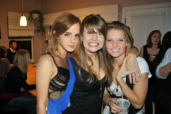 Photoshopping Celebrities Into Parties (9)