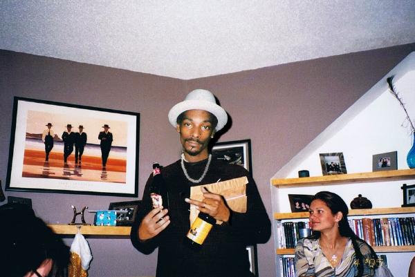 Photoshopping Celebrities Into Parties (23)