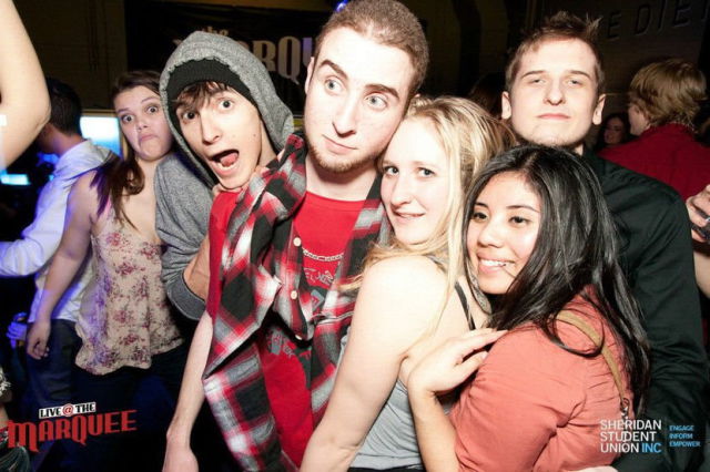 Photobomb Girl (8)