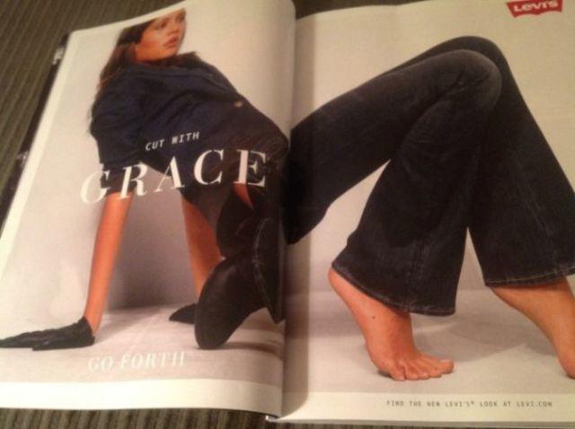 Embarrassing Photoshop Disasters (17)
