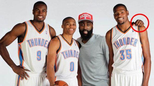 Embarrassing Photoshop Disasters (18)