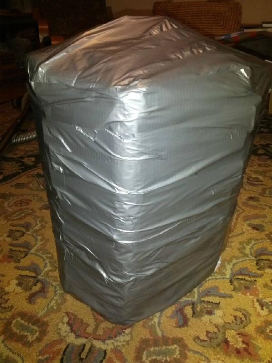 Difficult Christmas Wrapping (13)