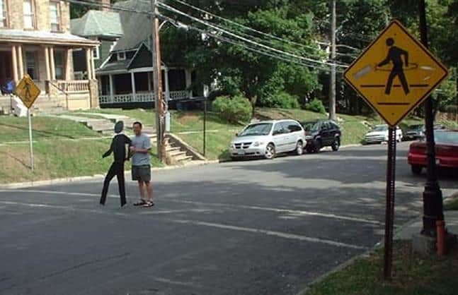 Funny Street Pranks and Signs (1)
