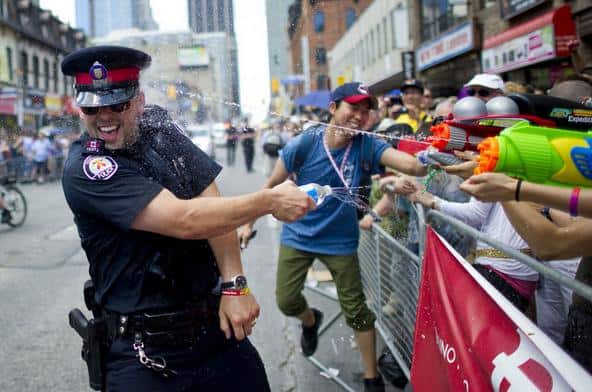 Awesome Cops (13)