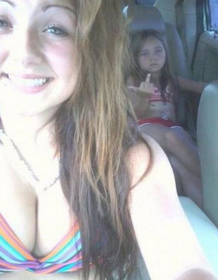 28 of the Best Photobombs of All Time | Pleated-Jeans.com