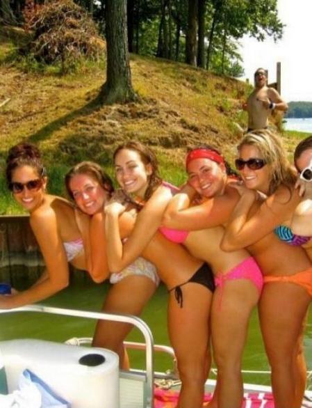 28 of the Best Photobombs of All Time | Pleated-Jeans.com