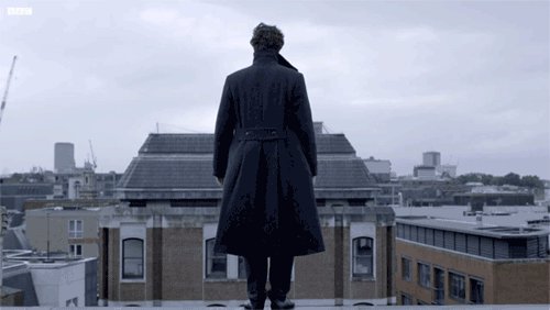 funny-gif-Sherlock-Holmes-flying-London.gif