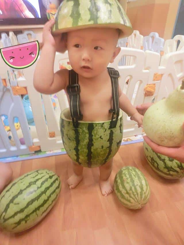 Meet China's Watermelon Kids (7 Pics) Pleated Jeans