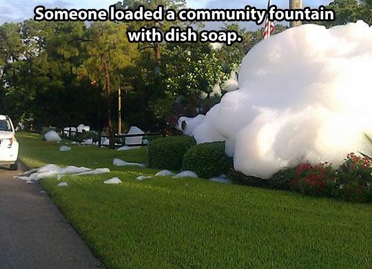 funny-dish-soap-fountain-1.jpg