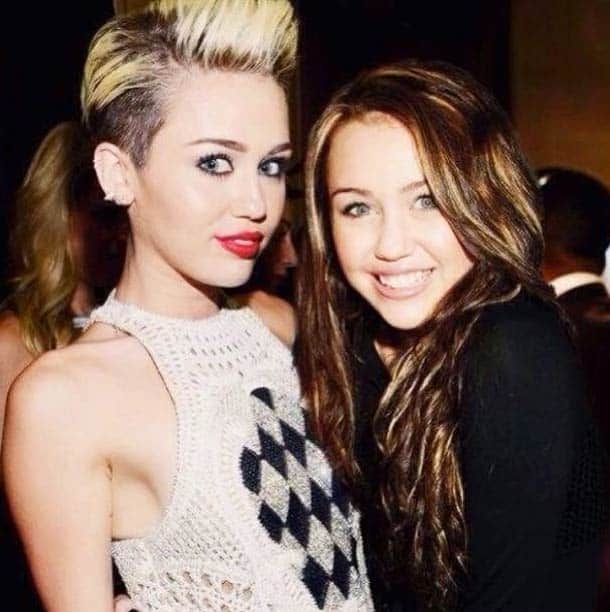 Celebrities Posing With Older Versions of Themselves (11 Pics)
