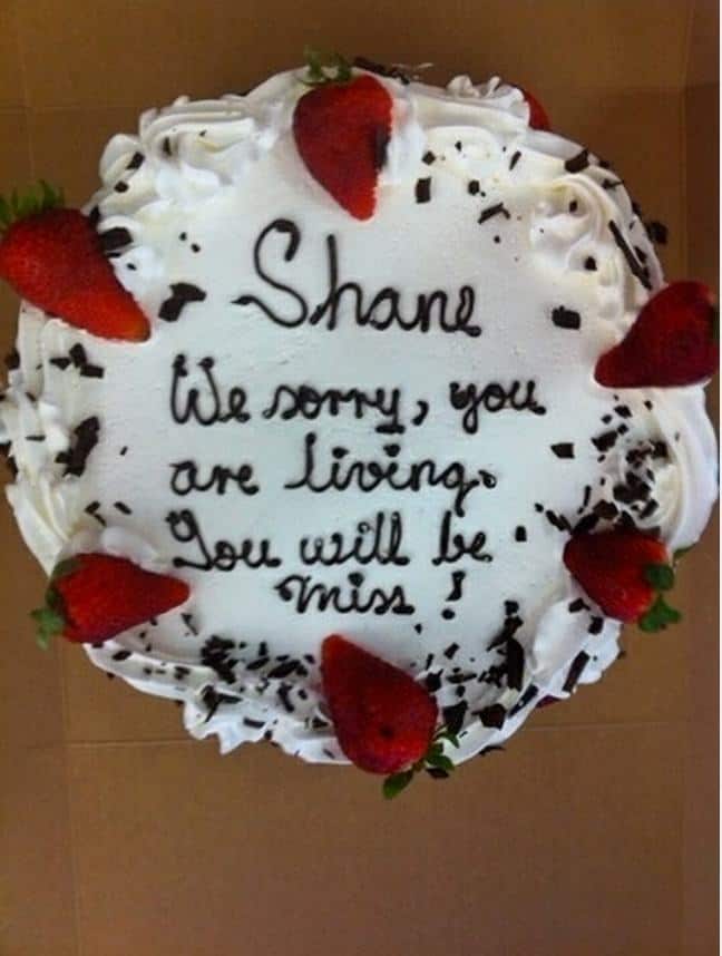 25 Hilarious Cake Fails Don't Poke The Bear