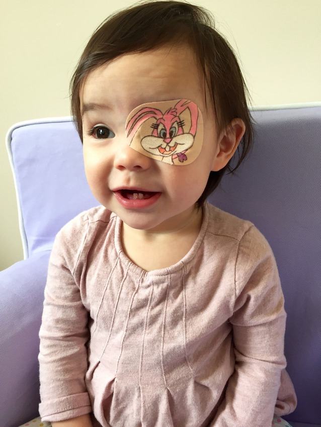Dad Creates Cute Custom Eye Patches for His Daughter (18 Pics
