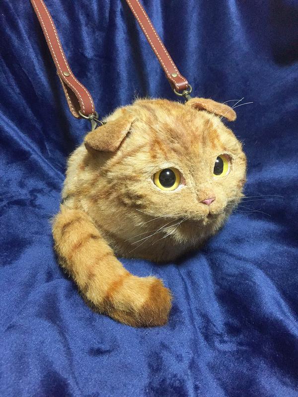 These Extremely Realistic Cat Purses Are the Perfect Place to Keep Your