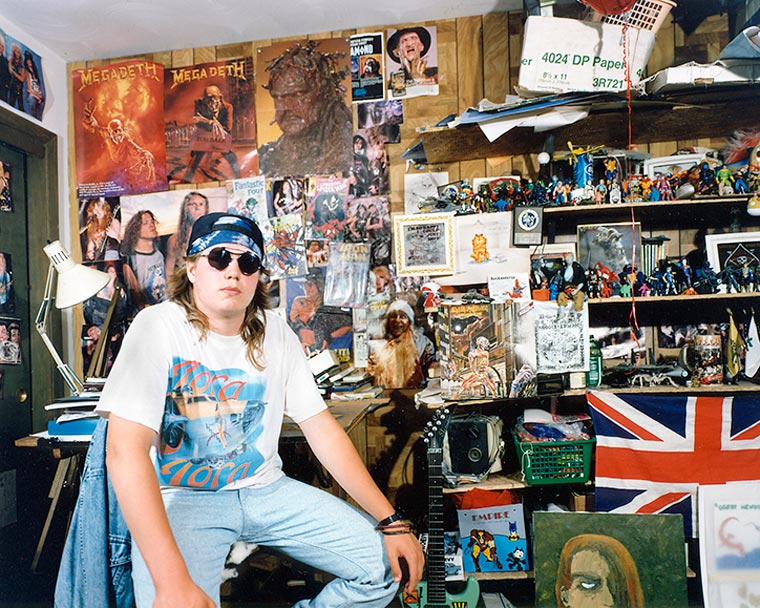These 90s Teenage Bedroom Photos Immortalize an Awkward Decade ...
